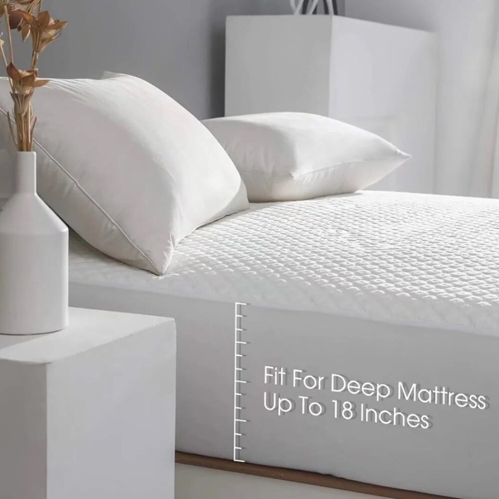 Bamboo Mattress Pad by Reaks (BRAND NEW W/OUT TAGS) – Full Size